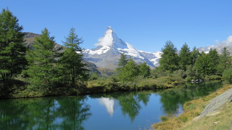 B (54) The Matterhorn reflected in the Grinjisee.JPG